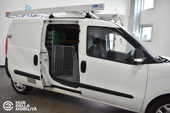 FIAT Doblò 1.4 T-Jet Natural Power PL-TN Cargo Maxi Lamierato SX